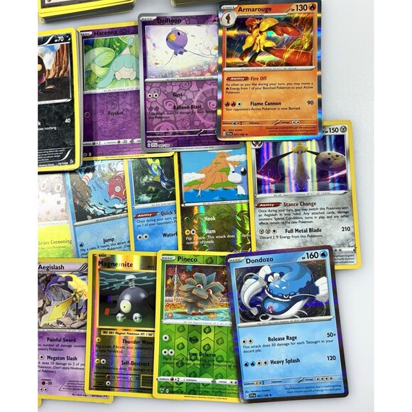 Pokémon TCG Trading Card Mixed Lot of 370 Modern Cards in Collectible Tin - Picture 8 of 13